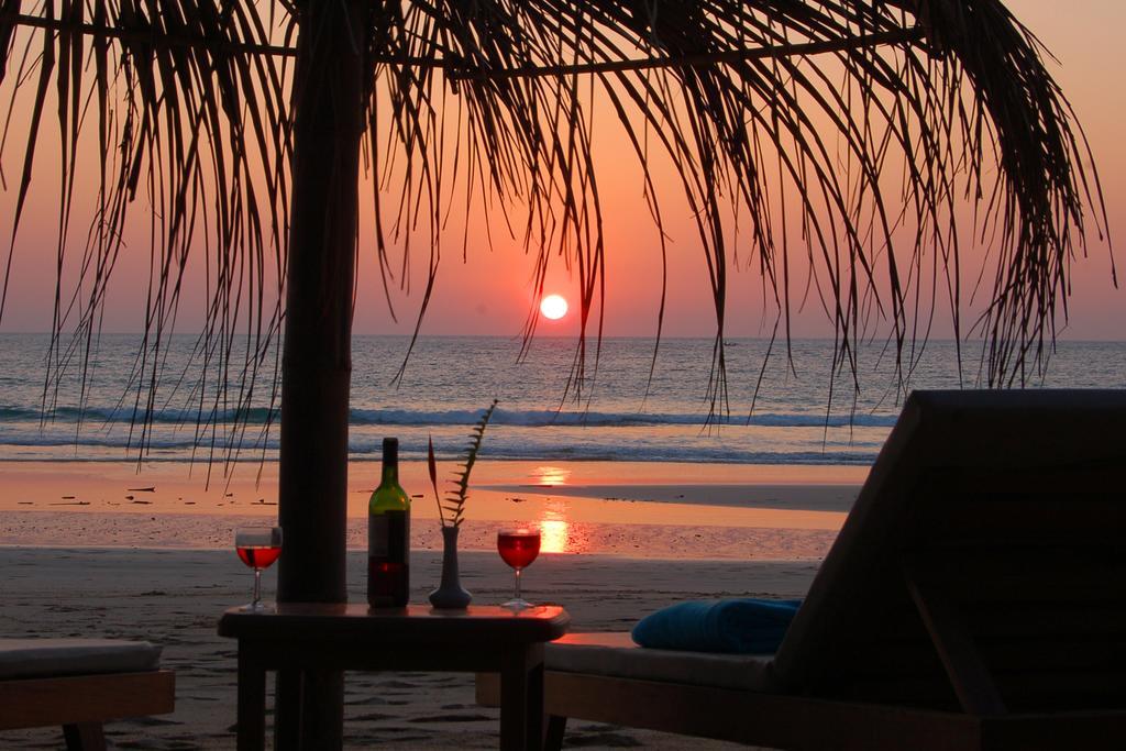 Thande Beach Hotel - Ngapali Beach Extérieur photo