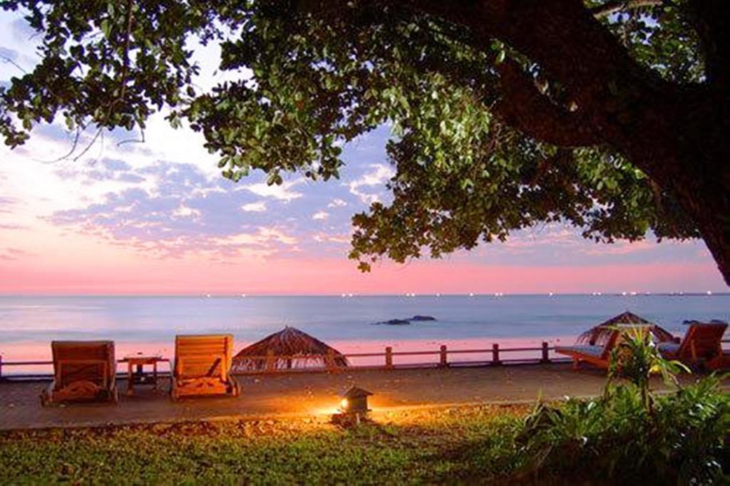 Thande Beach Hotel - Ngapali Beach Extérieur photo