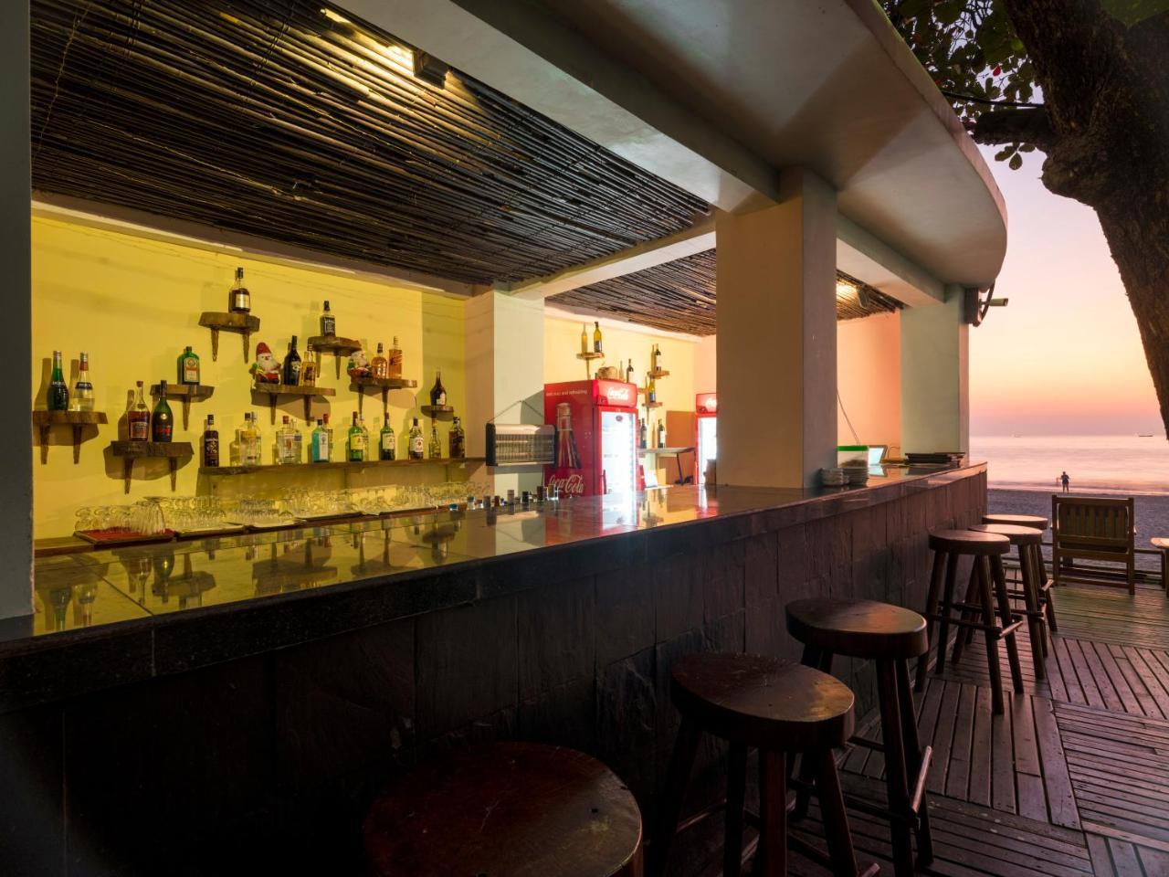 Thande Beach Hotel - Ngapali Beach Extérieur photo