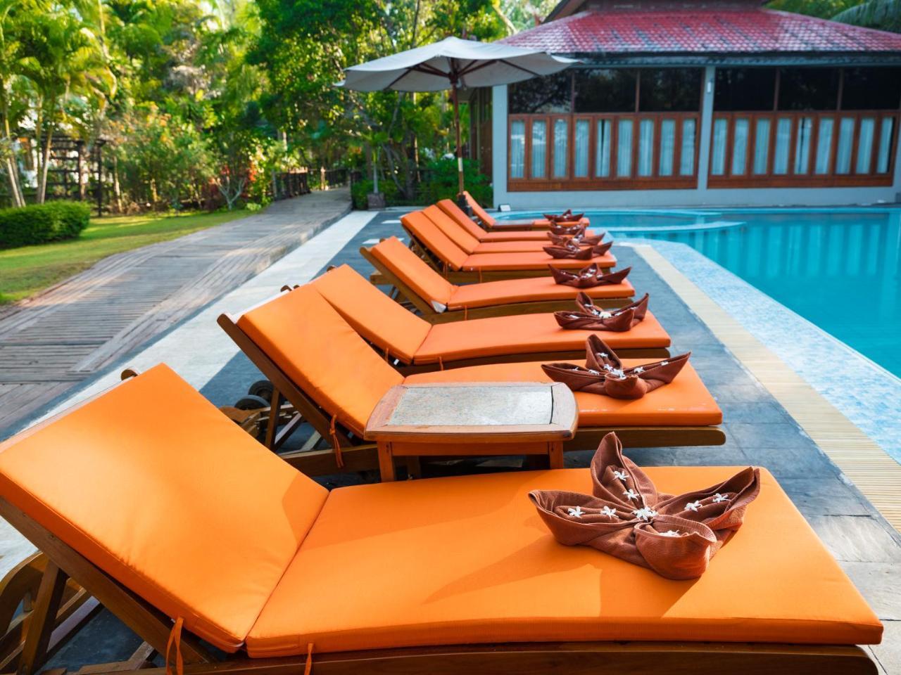 Thande Beach Hotel - Ngapali Beach Extérieur photo
