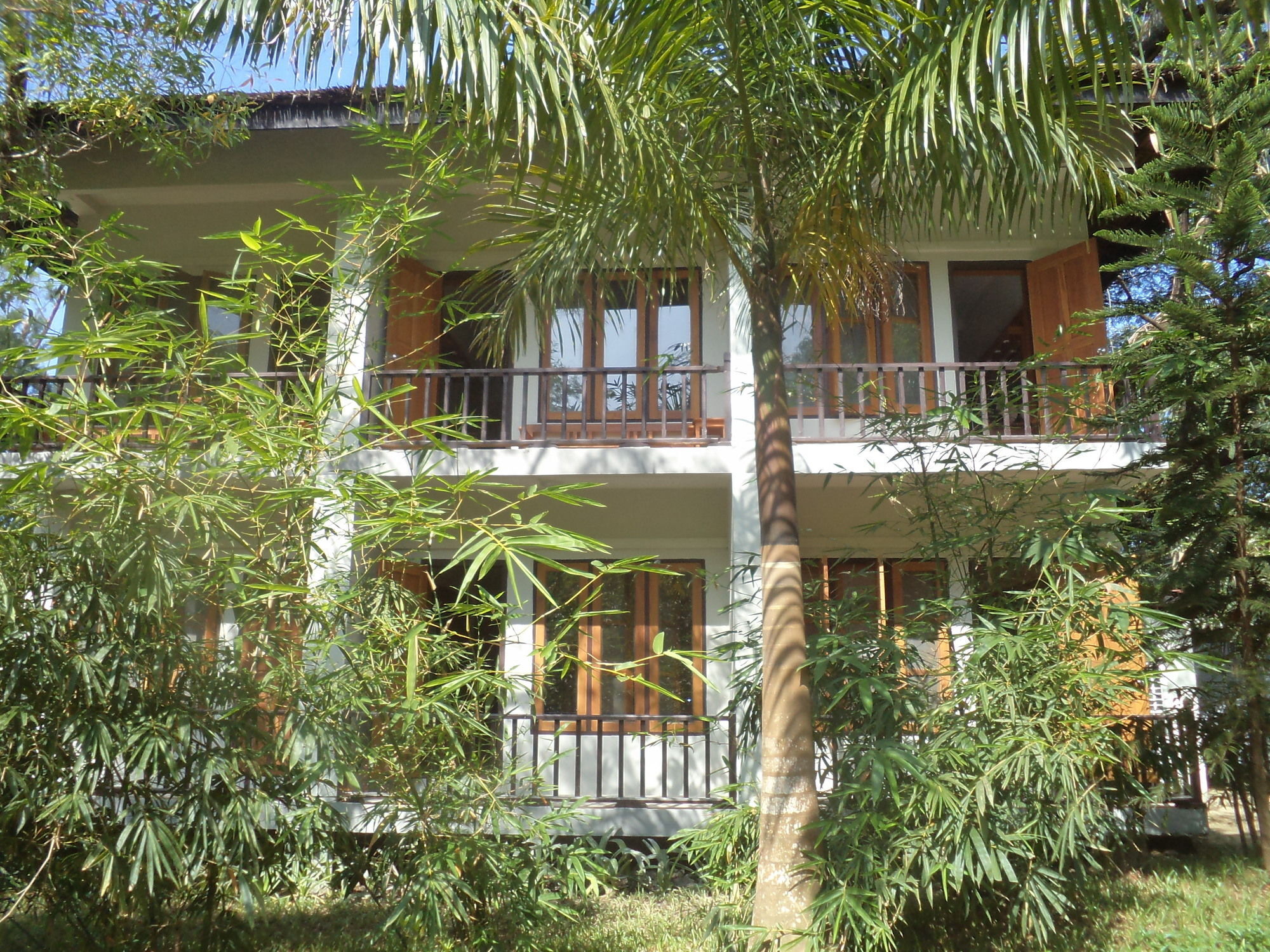 Thande Beach Hotel - Ngapali Beach Extérieur photo